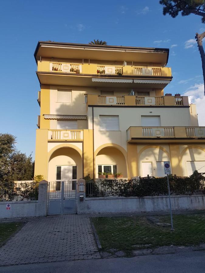 Apartamento Vittoria Marina Di Pietrasanta Zewnętrze zdjęcie